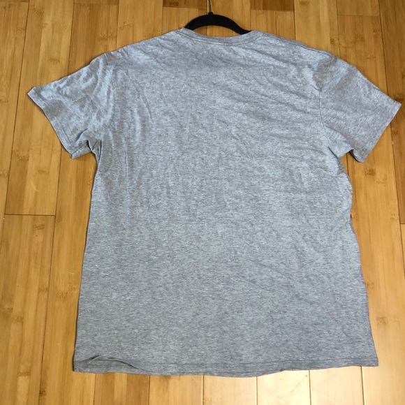 Gray T-shirt Sz L - Picture 2 of 3